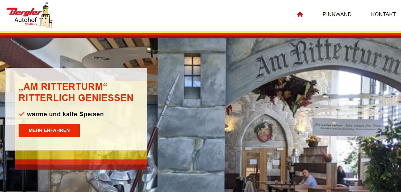 Screenshot der Autohof Homepage. Oben rechts die Menüpunkte, darunter der Eingang zum Restaurant. Die Optik gleicht einer Ritterburg, neben dem Burgtor als Eingang steht eine Ritterüstung.