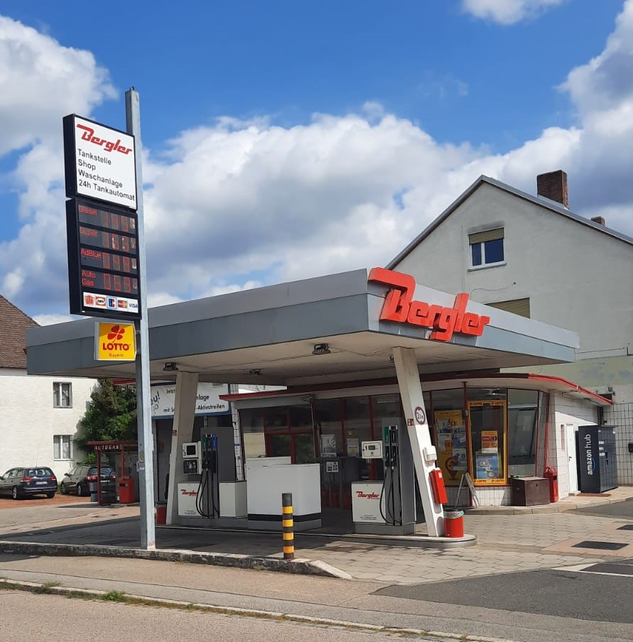 Tankstelle Bergler in Nabburg (Kraftstoffe, Autowäsche, Lotto, Kaffee)